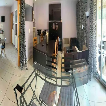 Lejlighed Moderne Terrasse Parking Pres De Paris *